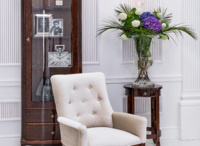 White Chesterfield Armchair TV Chair Relax Chair Luxury Design Single Seater